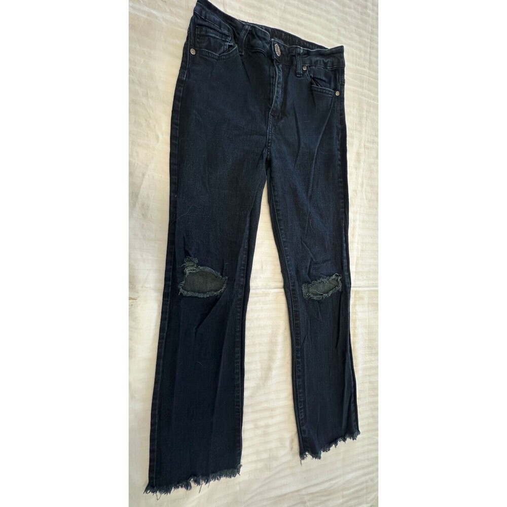 VIP WOMENS DISTRESSED JEANS SIZE 5/6